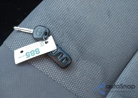 2005 Toyota Matrix Xr z USA, uszkodzony, nr VIN 2T1KR32E05C470180